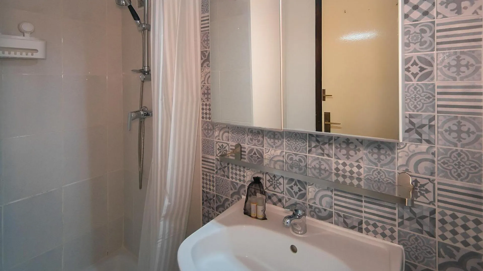Welcs Apartamento 224 Emp Con Terraza Roses 0*,