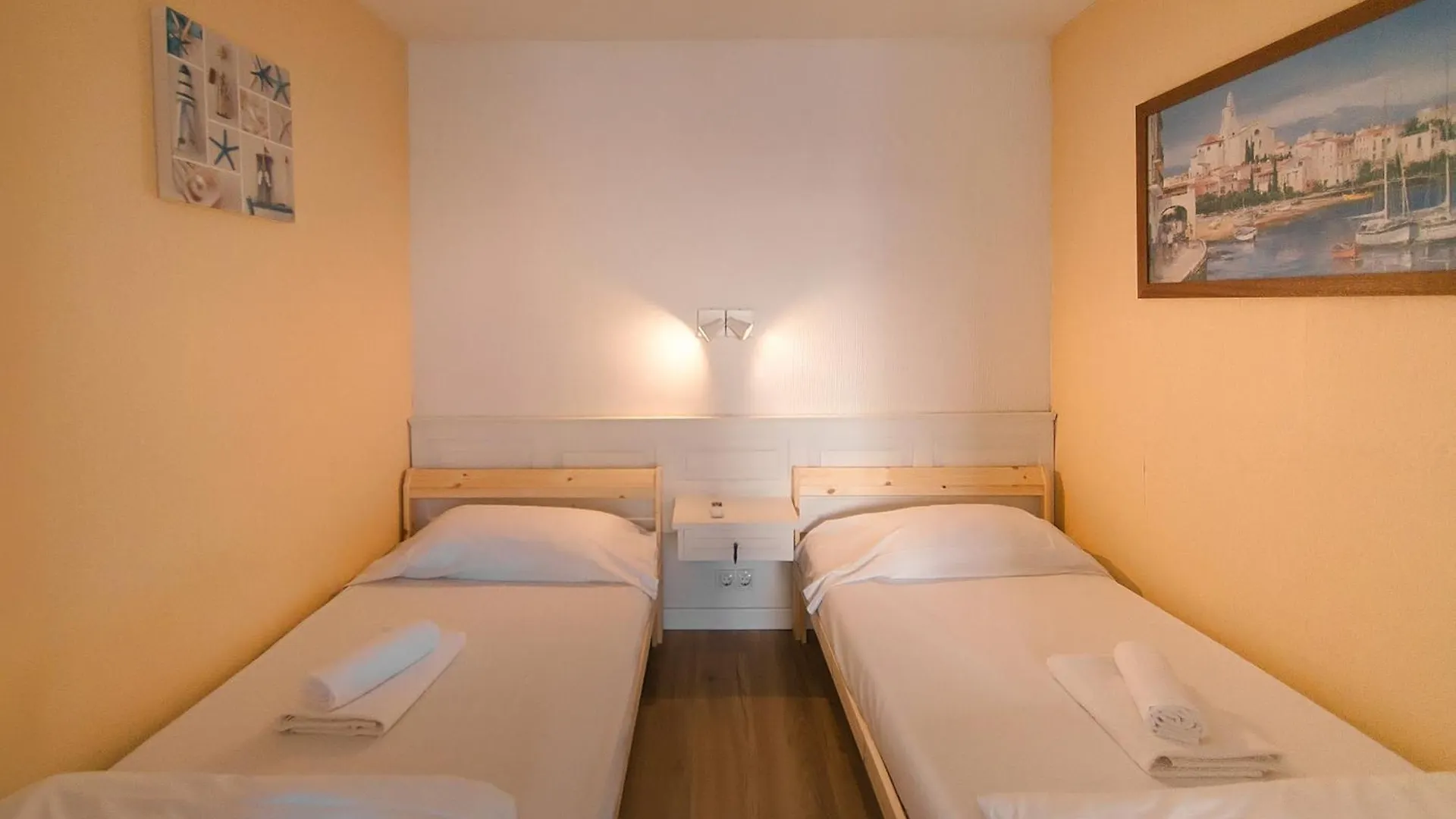 Welcs Apartamento 224 Emp Con Terraza Roses 0*,  Spain